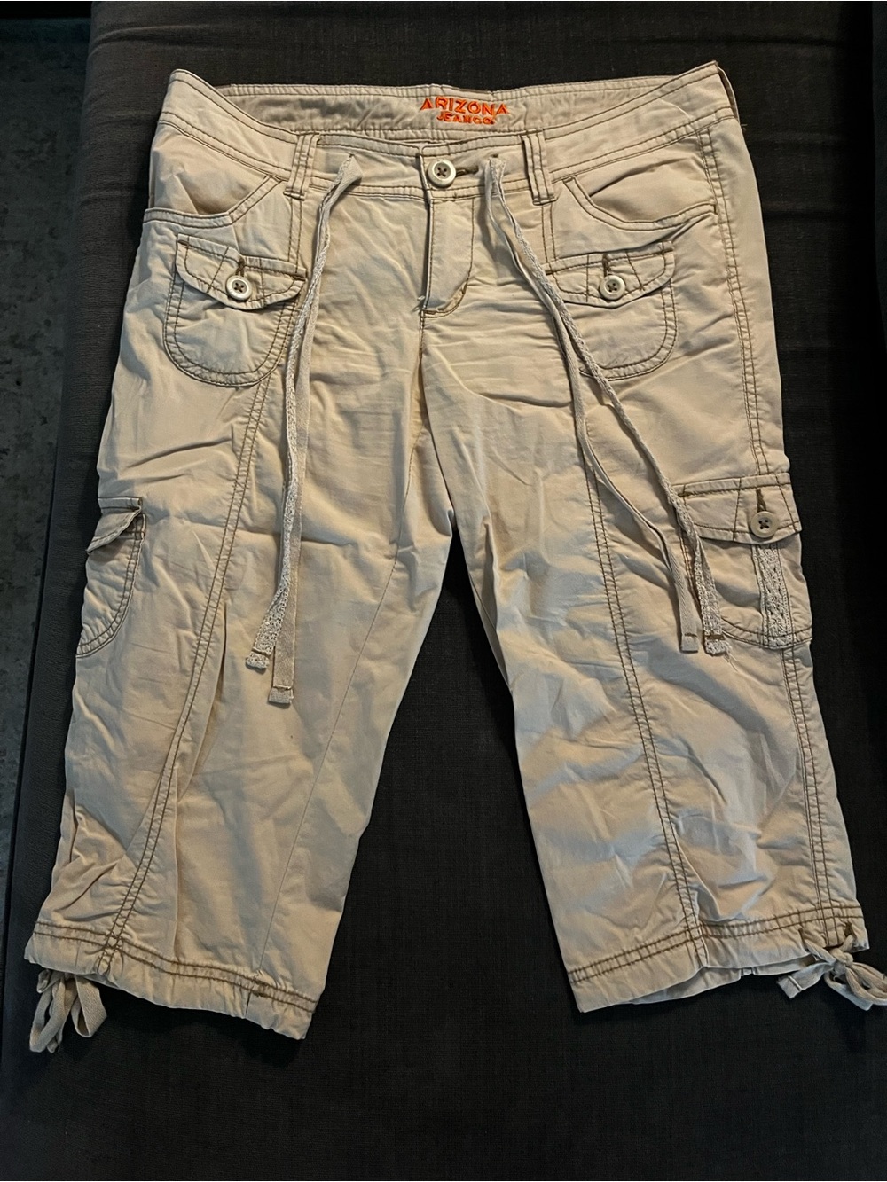 Vintage Y2K Arizona Jean Co. Low Rise Cargo Capri Pants Khaki Size 5 Juniors